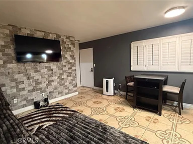 7904 Laurel Canyon Blvd Unit 12, North Hollywood, CA 91605 2