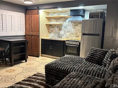 7904 Laurel Canyon Blvd Unit 12, North Hollywood, CA 91605 3